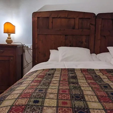 Castel San Mauro Konukevi